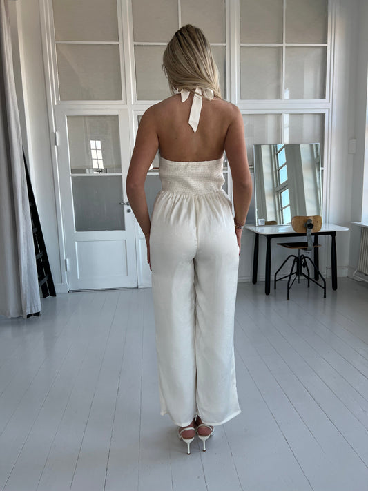 Elli – Witte en crèmekleurige satijnen jumpsuit